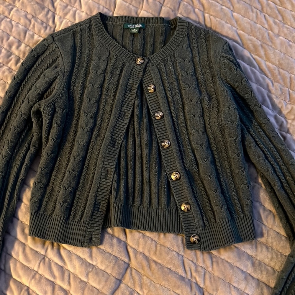 Cropped green cardigan